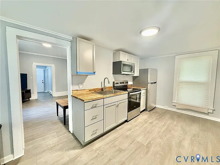 419 Park Ave #A — Photo 4