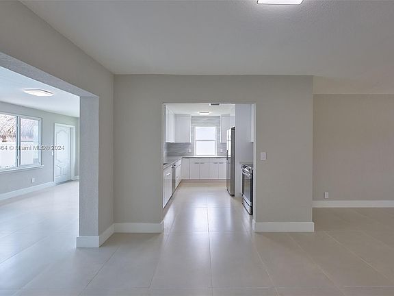 4th image of 222 SE 3rd Pl