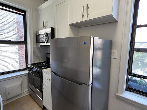 4th image of 11525 84th Ave APT 2K