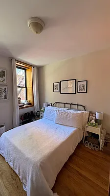 Rented by Oxford Property Group | media 12