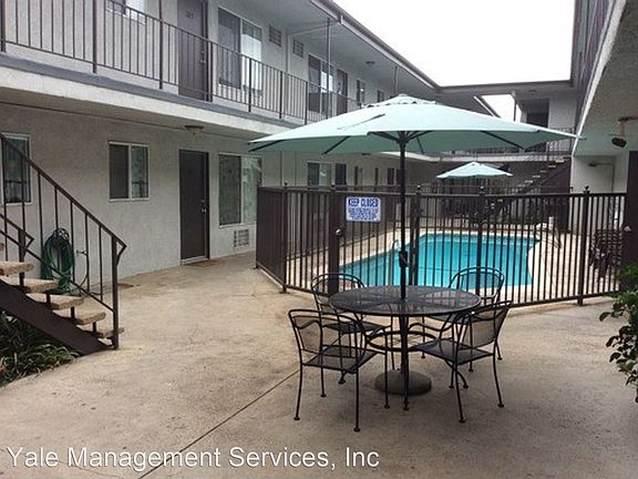 4th image of 16840 Chatsworth St APT 207