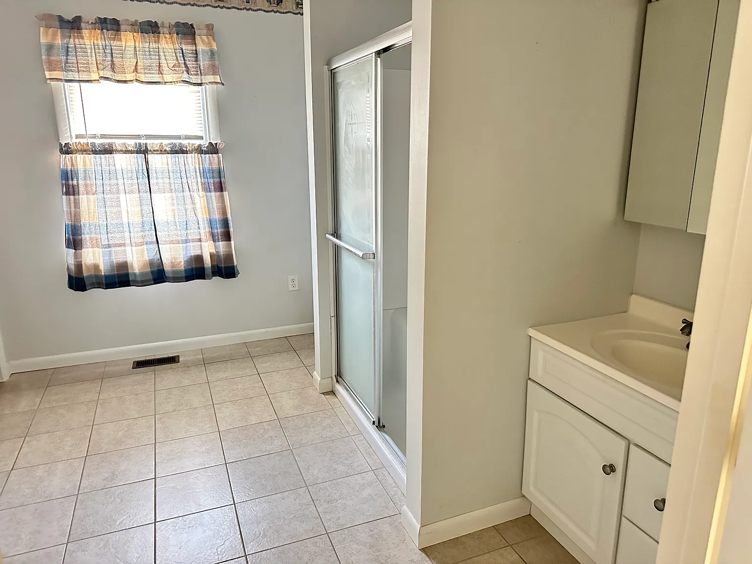 615 N Memorial St — Photo 3