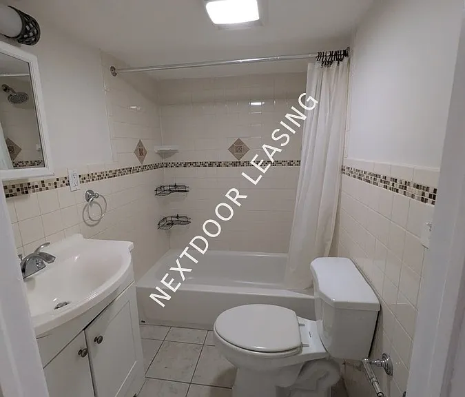 42.5 Jewett Ave #1M — Photo 5