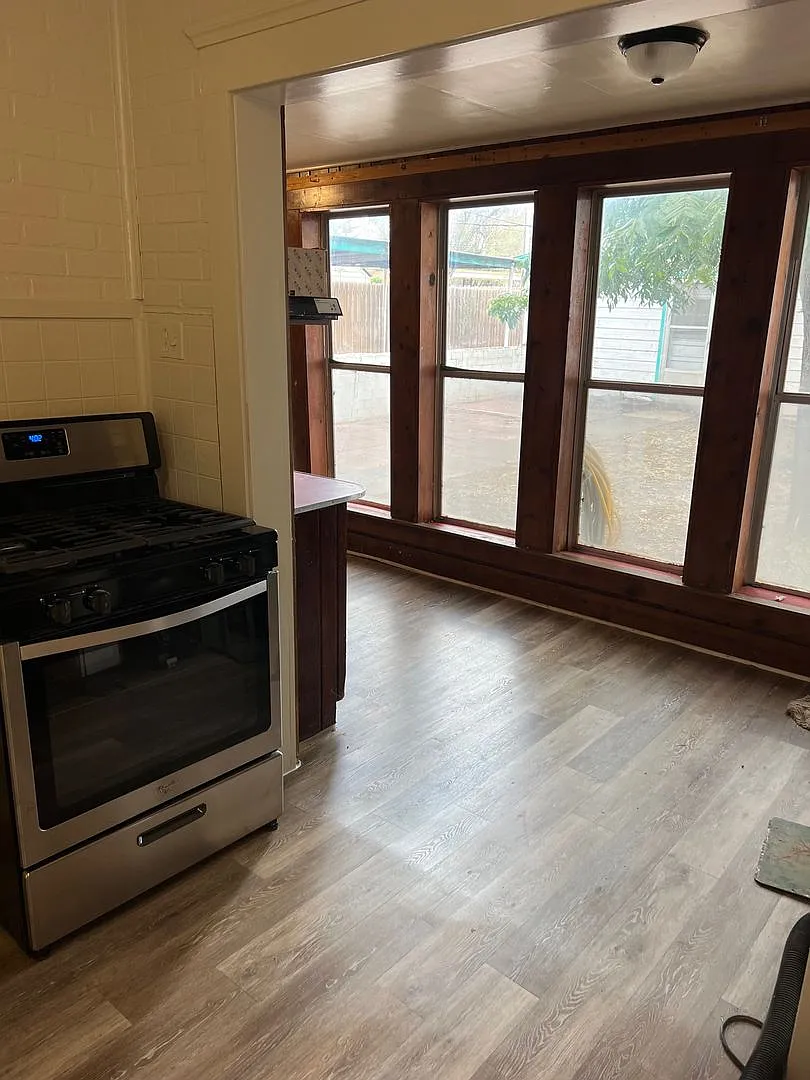 Large 3/2 Home in Sweetwater with Shop — Photo 1