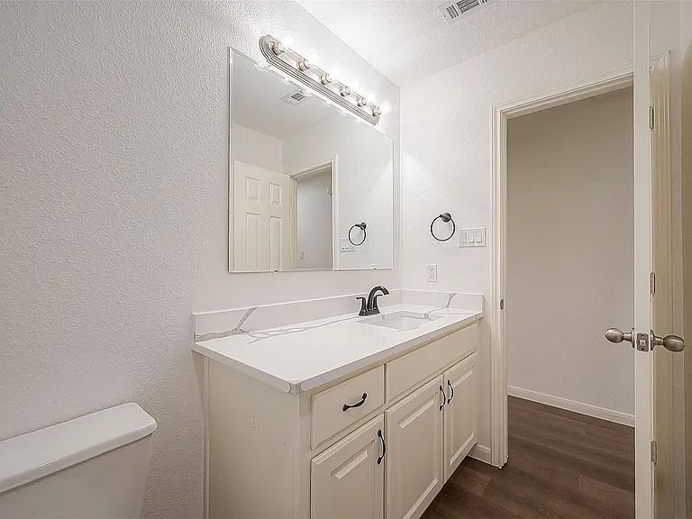 29019 Red River Loop — Photo 11