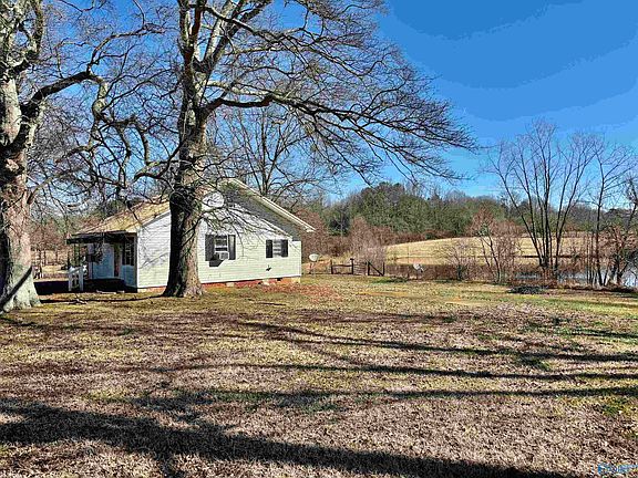 2nd image of 577 Strange Rd