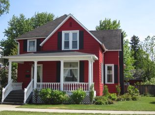 2721 Hall Ave, Marinette, WI 54143