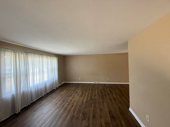 5th image of 24337 S Valley Dr