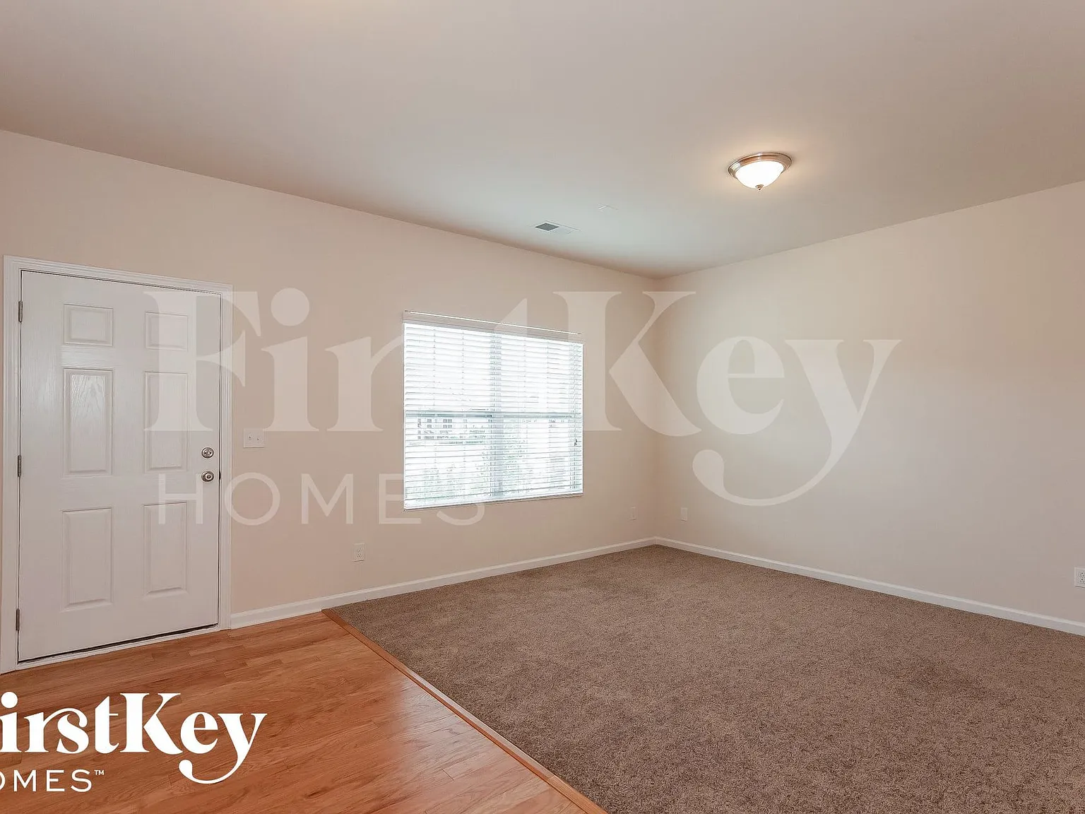 4 bed, 2.0 bath, 1970 sqft, $2,535 — Photo 3