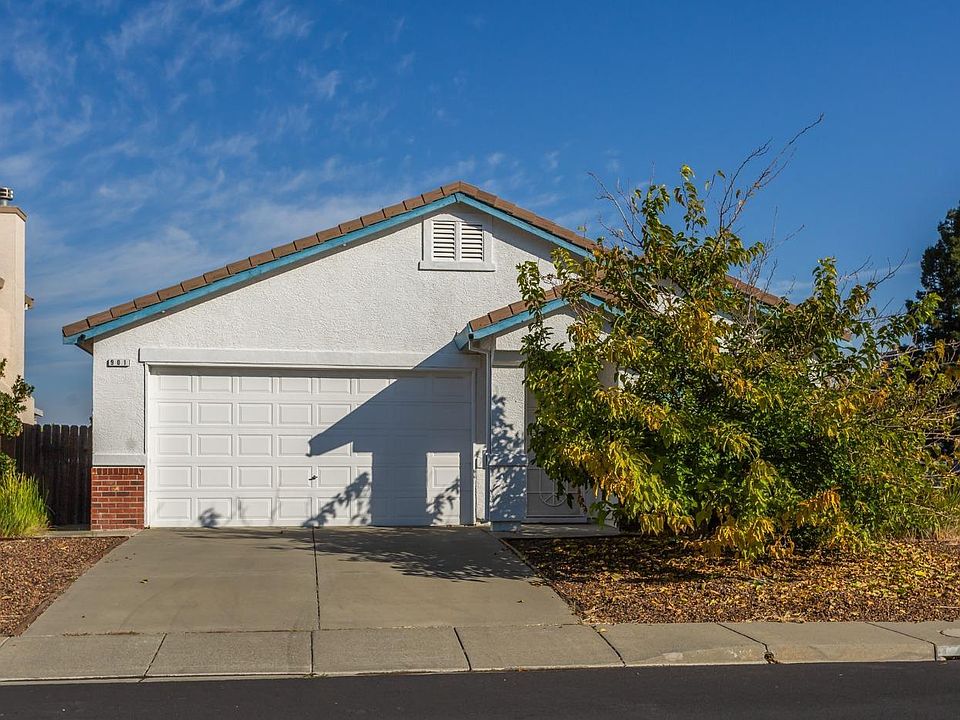 1st image of 901 Pearwood Court