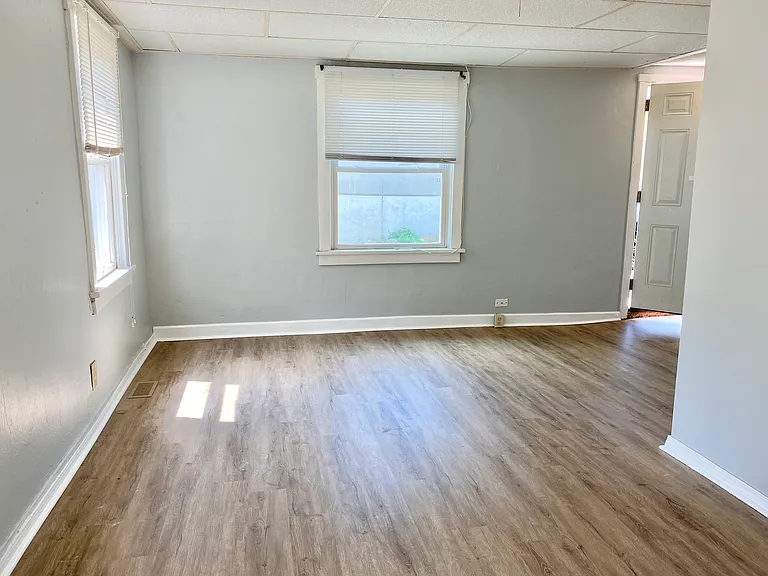 32 E Waterloo St #D — Photo 8