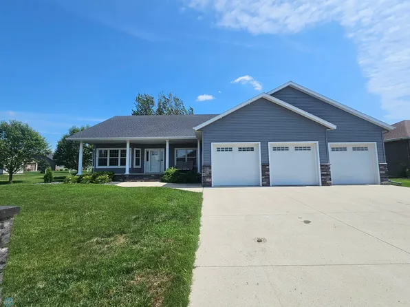 1972 Woodland Dr, Wahpeton, ND 58075