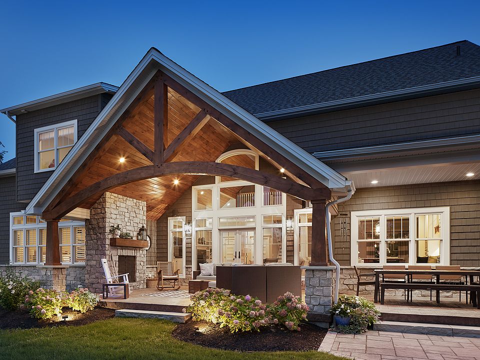 Custom - Back Exterior