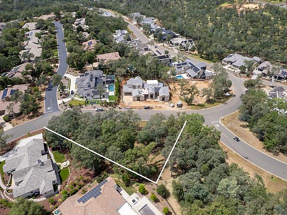 5th image of 4245 Raphael Dr