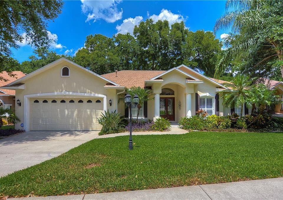 1st image of 2326 Valrico Forest Dr