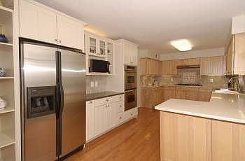 4th image of 904 Holly Creek Dr