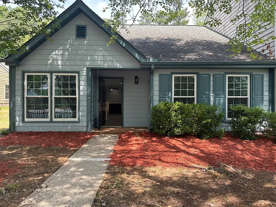 1260 Warsaw Rd #1