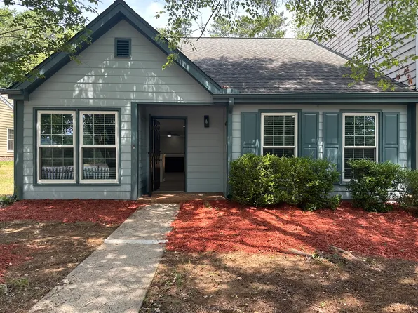 1260 Warsaw Rd #1, Roswell, GA 30076
