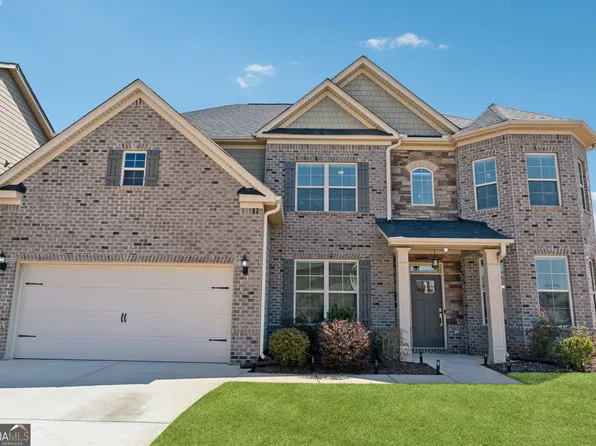 590 Palm Springs Cir, Fairburn, GA 30213