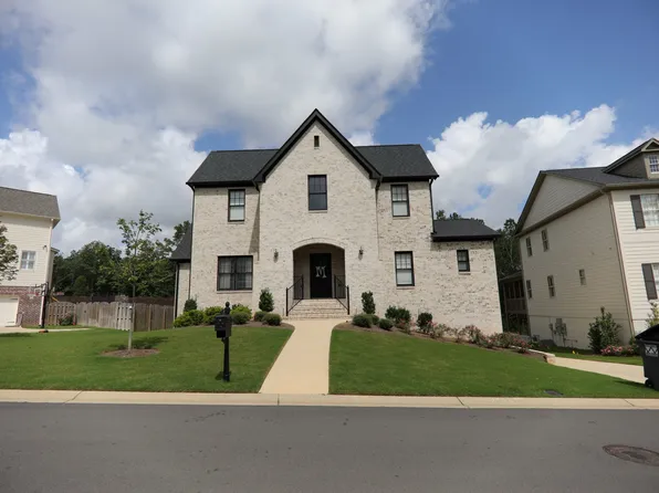 2293 Southampton Dr, Hoover, AL 35226