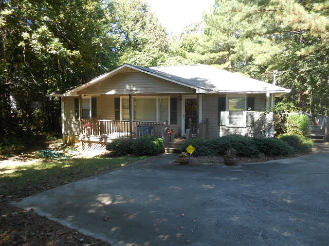 1080 Cross Plains Rd photo 1