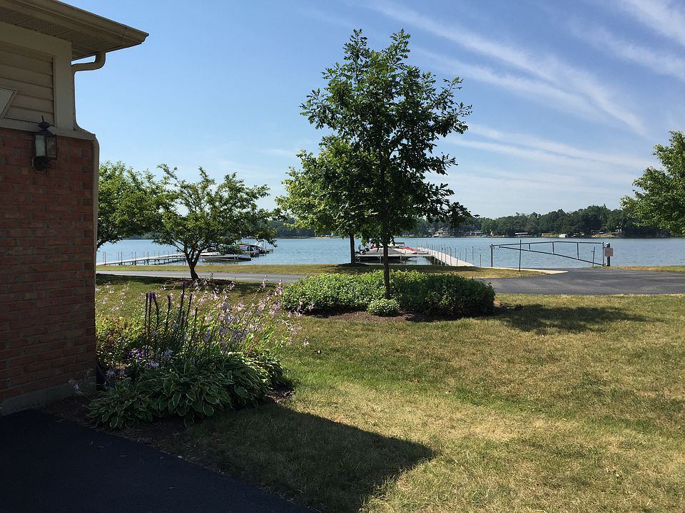 1st image of 625 Shoreline Dr