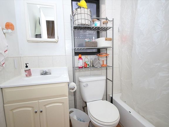 5th image of 247 E 35th St #3A