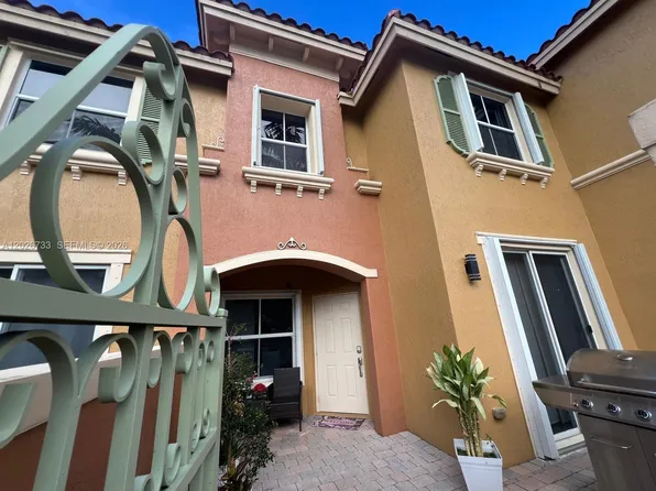 943 SW 143rd Ter #2109, Pembroke Pines, FL 33027