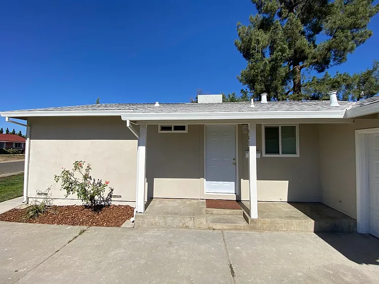 9898 Meteor Dr — Photo 24