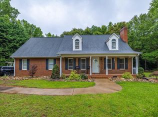 113 Wild Cherry Ln, Boiling Springs, SC 29316
