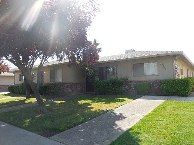 2nd image of 2316 Santiago Way APT D
