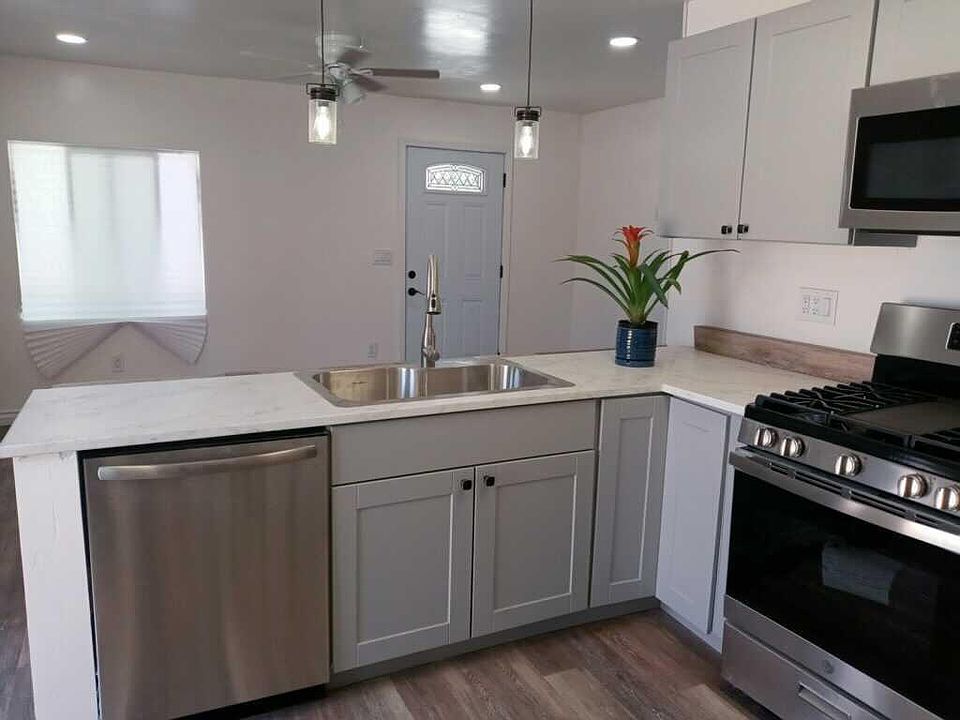 1st image of 106 Peyri Dr