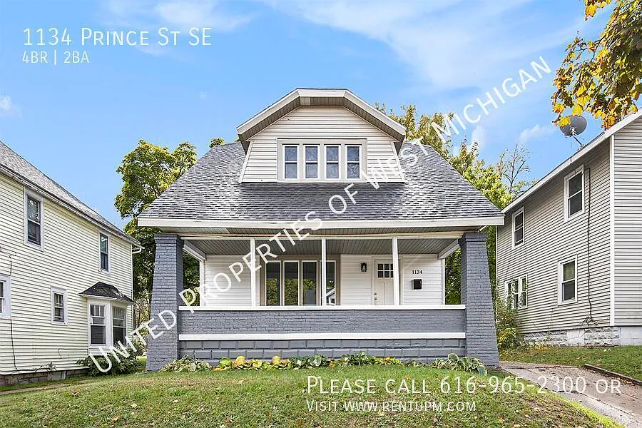 1134 Prince St SE photo 1