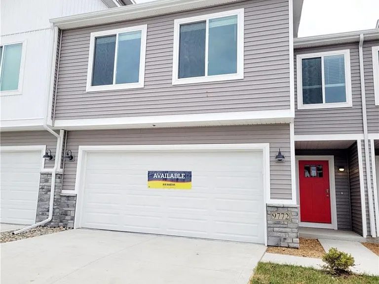 9684 Heightsview Dr — Photo 3