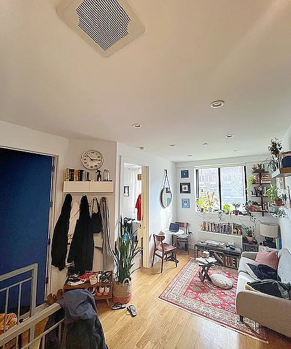 1st image of 829 Jefferson Ave #1F