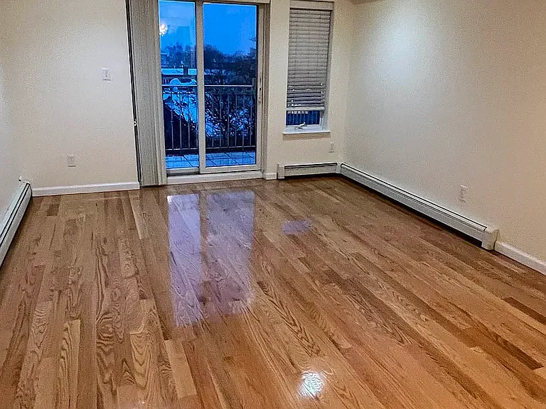 31-63 38th St #3B — Photo 2