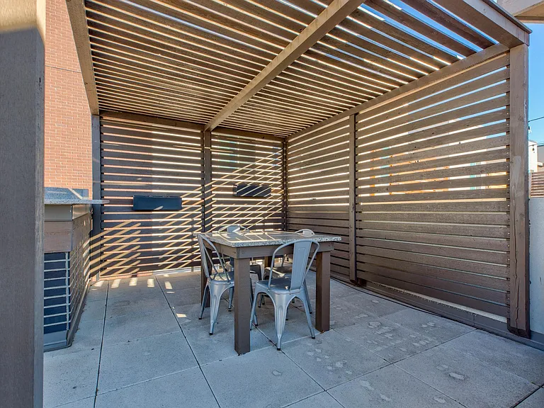 2103 W 32nd Ave #8 — Photo 8