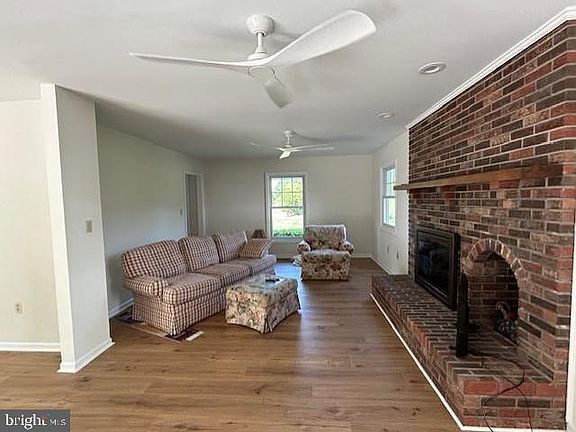 4th image of 11526 Country Club Dr