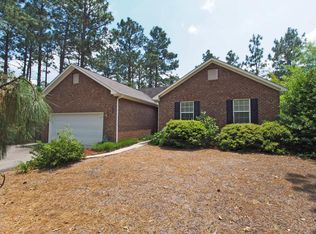 200 Kingswood Cir, Pinehurst, NC 28374