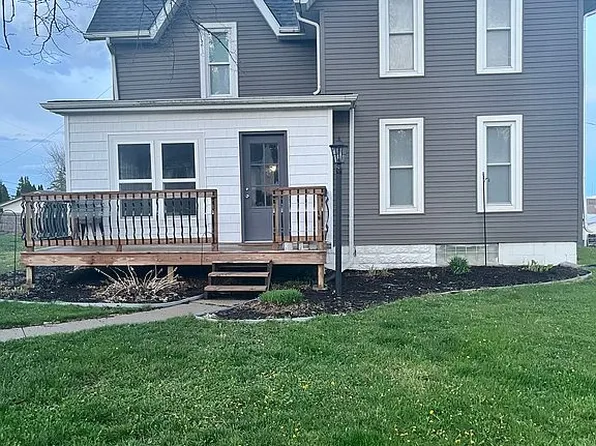 614 Grace St, Gladbrook, IA 50635