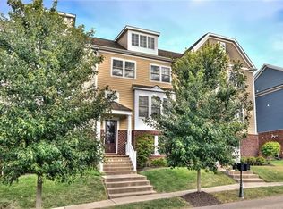 290 Venango Trl, Mars, PA 16046