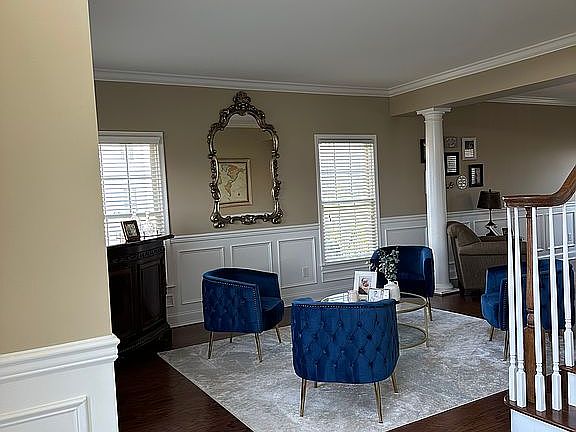 5th image of 24 Kirsten Dr