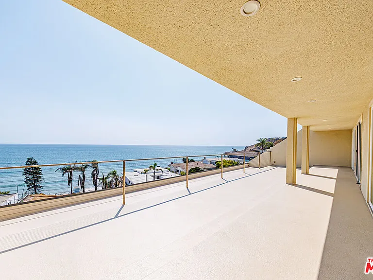 18055 Coastline Dr #2 — Photo 24