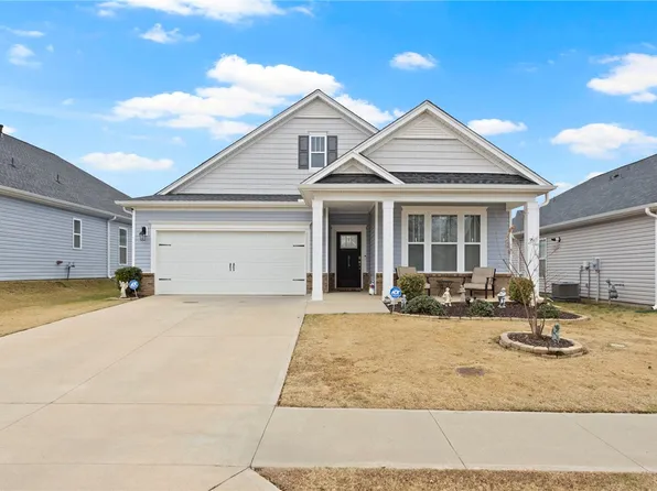 315 Pollyanna Dr, Greenville, SC 29605