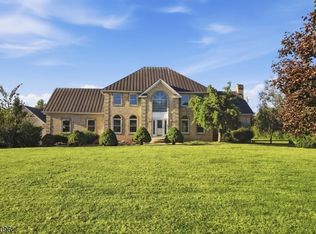 59 Elm Dr, Skillman, NJ 08558