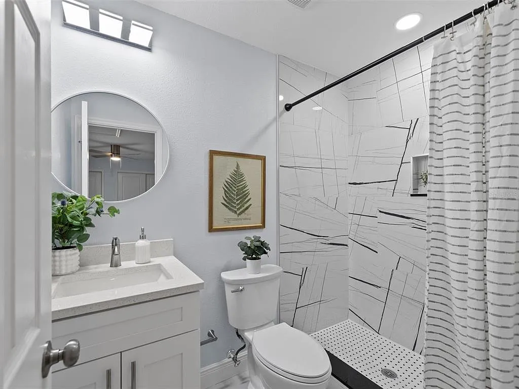 4 bed, 3.0 bath, 1586 sqft, $2,700 — Photo 4