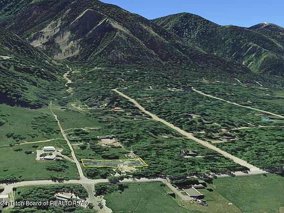 3rd image of 200 Prater Canyon Dr