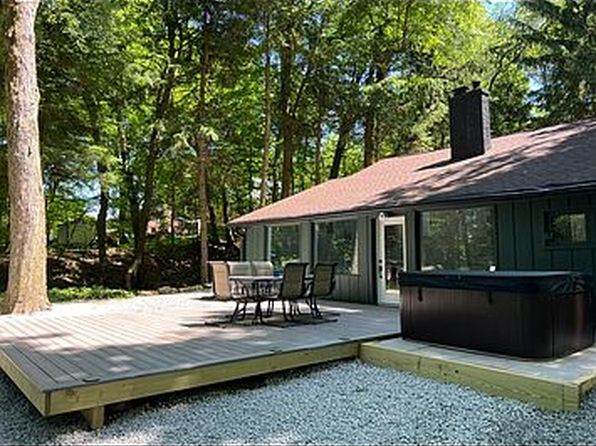 2589 Beechwood Rd
