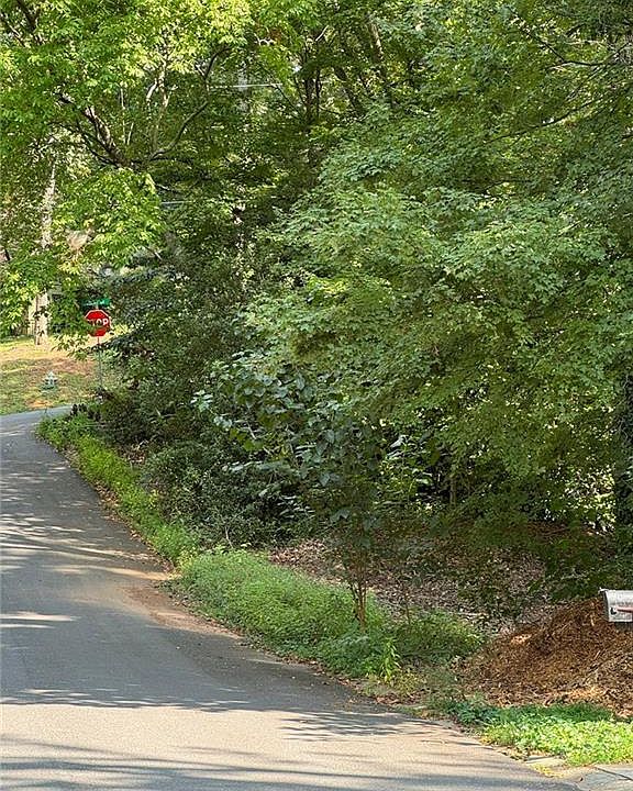 1st image of 562 Duke Dr #13