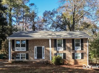 2821 Hollydale Ct SW, Marietta, GA 30008